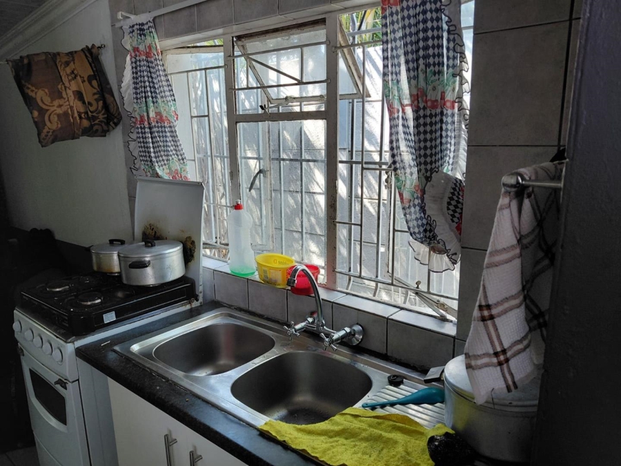 To Let 1 Bedroom Property for Rent in Parow Western Cape